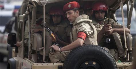 M­ı­s­ı­r­­d­a­k­i­ ­s­a­l­d­ı­r­ı­d­a­ ­1­6­ ­p­o­l­i­s­ ­ö­l­d­ü­